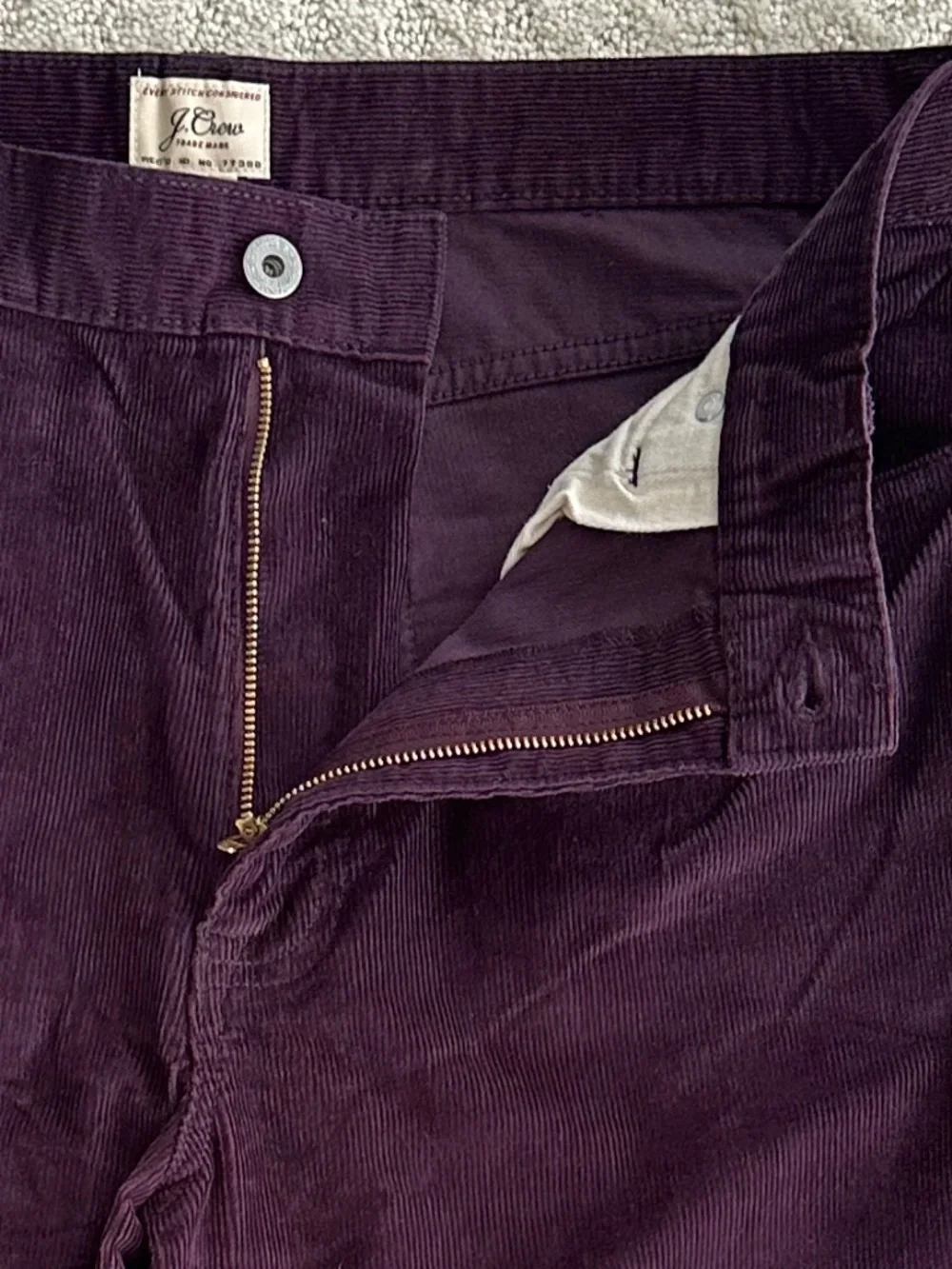 J. Crew Men's Classic Straight Leg Stretch Corduroy Pants Plum 33/30 Casual NWT